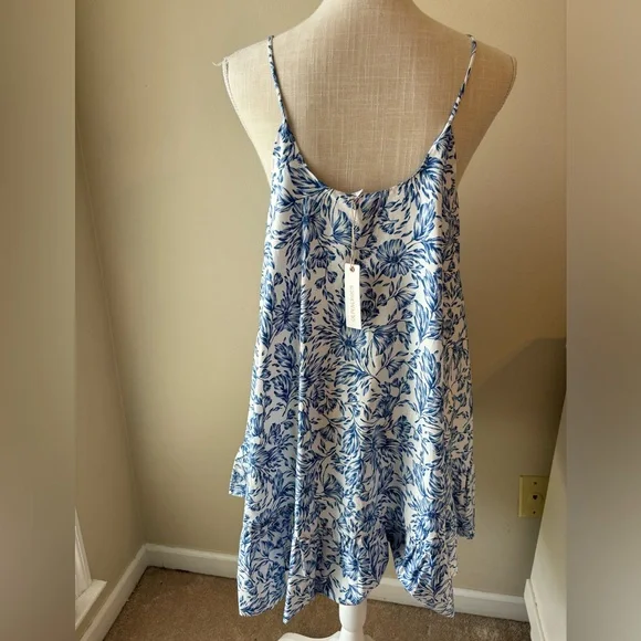 Olivaceous babydoll mini dress with spaghetti straps -size Medium - NWT - Picture 3 of 9